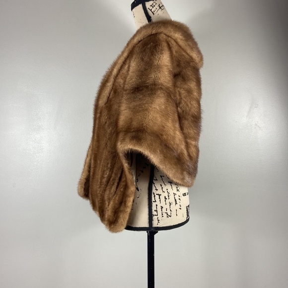 VINTAGE David Graff Albany 50’s Mink Cape - Picture 13 of 14